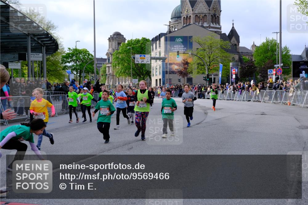 25.04.2026 - Das Zehntel Tim E. http://msf.ph/oto/9569466 25.04.2026 08:57:53 Ziel 1156, 1159, 1211, 1215, 1399, 1518, 1520, 1522, 1538, 1578, 1648, 1656, 1808, 2147, 2150, 2232, 2290, 2314, 2359, 2373, 2471, 2655, 2685, 2916, 2947, 2974, 3001, 3030, 3034, 3086, 3281, 3297, 3346, 3368, 3381, 3710, 3712, 3894 meine-sportfotos.de