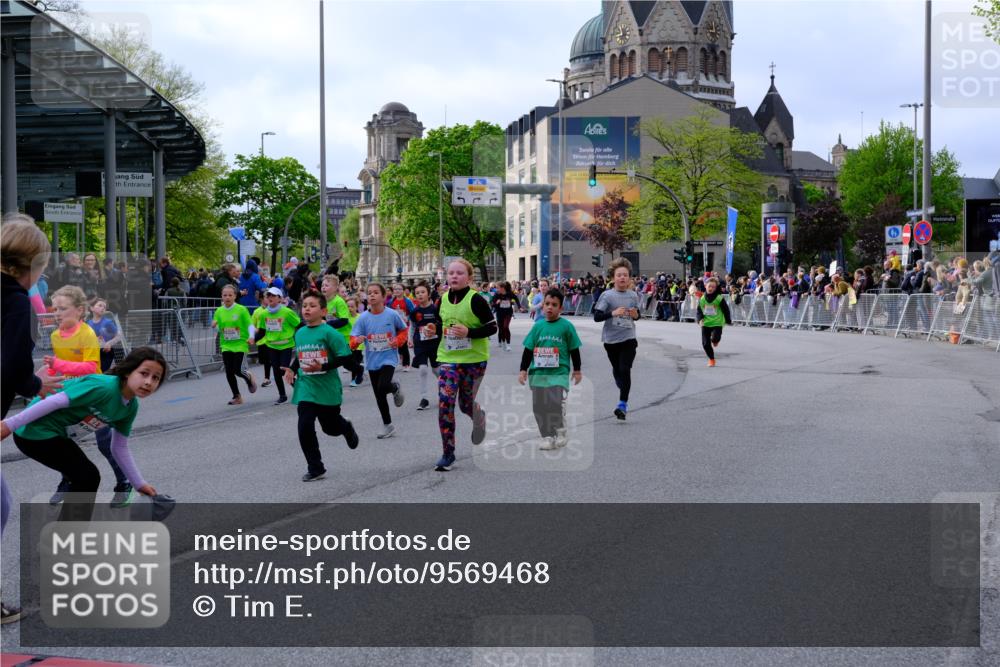 25.04.2026 - Das Zehntel Tim E. http://msf.ph/oto/9569468 25.04.2026 08:57:53 Ziel 1156, 1159, 1211, 1215, 1399, 1518, 1520, 1522, 1538, 1578, 1648, 1656, 1808, 2147, 2150, 2232, 2290, 2314, 2359, 2373, 2471, 2655, 2685, 2916, 2947, 2974, 3001, 3030, 3034, 3086, 3281, 3297, 3346, 3368, 3381, 3710, 3712, 3894 meine-sportfotos.de