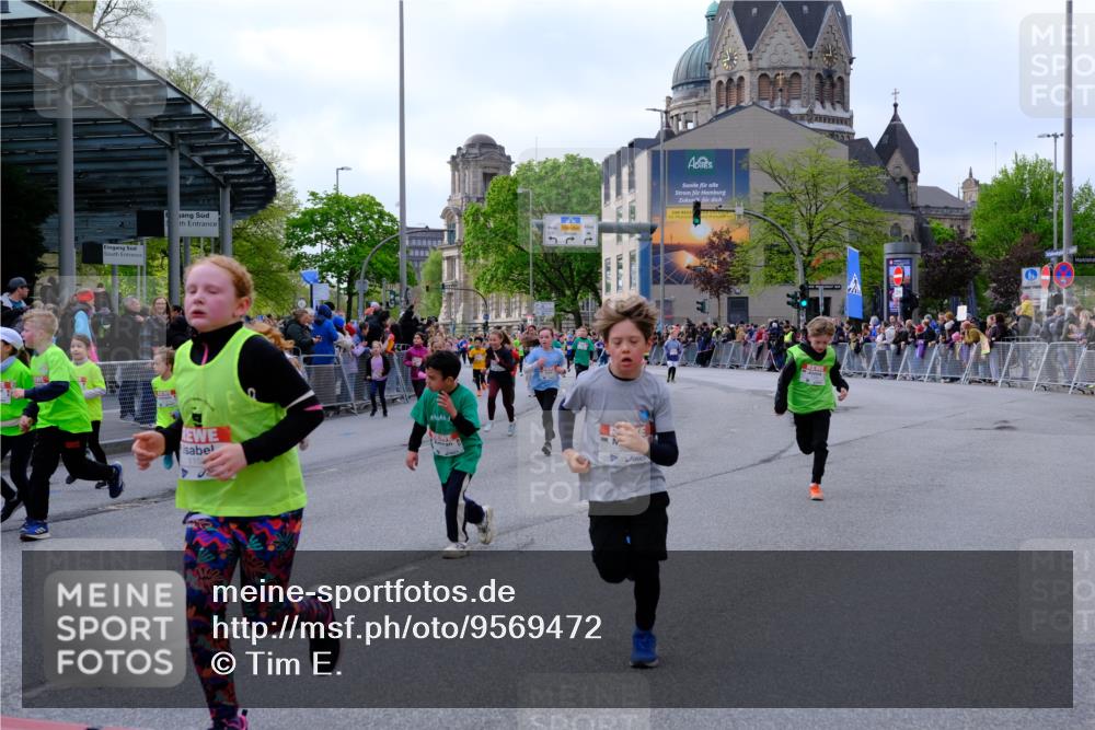 25.04.2026 - Das Zehntel Tim E. http://msf.ph/oto/9569472 25.04.2026 08:57:55 Ziel 1156, 1159, 1181, 1211, 1215, 1399, 1518, 1520, 1522, 1538, 1578, 1656, 1808, 2147, 2150, 2232, 2290, 2314, 2359, 2373, 2471, 2580, 2655, 2685, 2916, 2947, 2974, 3067, 3086, 3281, 3297, 3346, 3368, 3381, 3710, 3712, 3894 meine-sportfotos.de