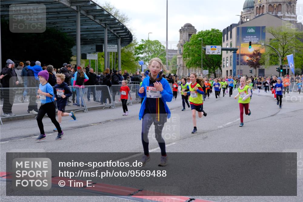 25.04.2026 - Das Zehntel Tim E. http://msf.ph/oto/9569488 25.04.2026 08:58:08 Ziel 1019, 1029, 1046, 1144, 1276, 1512, 1543, 1552, 1672, 1964, 2426, 2447, 2476, 2561, 2861, 2976, 2992, 3166, 3200, 3353, 3455, 3687, 3911, 3942, 3943 meine-sportfotos.de