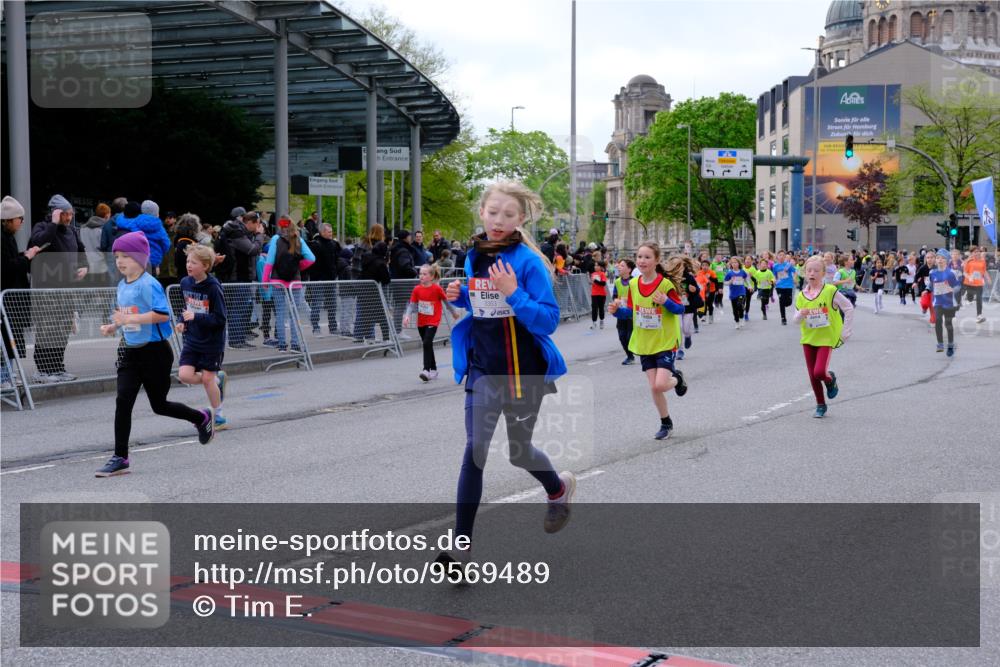 25.04.2026 - Das Zehntel Tim E. http://msf.ph/oto/9569489 25.04.2026 08:58:09 Ziel 1019, 1029, 1046, 1144, 1163, 1276, 1402, 1512, 1543, 1552, 1672, 1964, 2030, 2035, 2426, 2447, 2476, 2861, 2976, 2992, 3166, 3200, 3257, 3353, 3455, 3507, 3687, 3911, 3942, 3943 meine-sportfotos.de