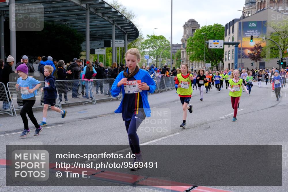 25.04.2026 - Das Zehntel Tim E. http://msf.ph/oto/9569491 25.04.2026 08:58:09 Ziel 1019, 1029, 1046, 1144, 1163, 1276, 1402, 1512, 1543, 1552, 1672, 1964, 2030, 2035, 2426, 2447, 2476, 2861, 2976, 2992, 3166, 3200, 3257, 3353, 3455, 3507, 3687, 3911, 3942, 3943 meine-sportfotos.de