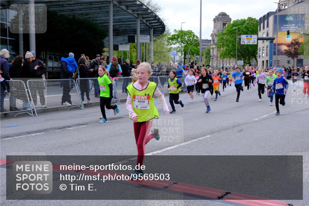 25.04.2026 - Das Zehntel Tim E. http://msf.ph/oto/9569503 25.04.2026 08:58:11 Ziel 1046, 1144, 1163, 1276, 1402, 1512, 1552, 1672, 1839, 1892, 1894, 1964, 1966, 2014, 2030, 2035, 2426, 2447, 2867, 2976, 2986, 2992, 3166, 3200, 3257, 3353, 3455, 3507, 3687, 3942, 3943, 3965 meine-sportfotos.de