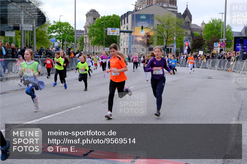 25.04.2026 - Das Zehntel Tim E. http://msf.ph/oto/9569514 25.04.2026 08:58:14 Ziel 1046, 1163, 1276, 1402, 1404, 1512, 1672, 1755, 1756, 1839, 1892, 1894, 1964, 1966, 1994, 2014, 2030, 2035, 2111, 2330, 2426, 2447, 2867, 2976, 2986, 2992, 3166, 3200, 3257, 3353, 3355, 3361, 3455, 3479, 3507, 3687, 3725, 3943, 3965 meine-sportfotos.de