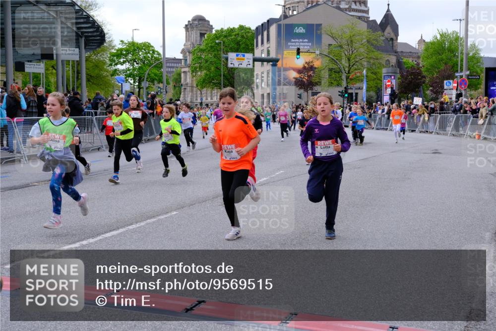 25.04.2026 - Das Zehntel Tim E. http://msf.ph/oto/9569515 25.04.2026 08:58:14 Ziel 1046, 1163, 1276, 1402, 1404, 1512, 1672, 1755, 1756, 1839, 1892, 1894, 1964, 1966, 1994, 2014, 2030, 2035, 2111, 2330, 2426, 2447, 2867, 2976, 2986, 2992, 3166, 3200, 3257, 3353, 3355, 3361, 3455, 3479, 3507, 3687, 3725, 3943, 3965 meine-sportfotos.de