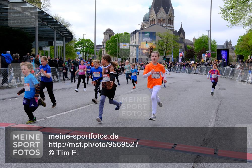 25.04.2026 - Das Zehntel Tim E. http://msf.ph/oto/9569527 25.04.2026 08:58:18 Ziel 1163, 1402, 1404, 1512, 1601, 1672, 1755, 1756, 1839, 1892, 1894, 1964, 1966, 1970, 1994, 2014, 2030, 2033, 2035, 2111, 2330, 2553, 2867, 2976, 2986, 2992, 3084, 3095, 3200, 3257, 3278, 3326, 3355, 3361, 3467, 3479, 3486, 3503, 3507, 3538, 3725, 3918, 3928, 3943, 3965 meine-sportfotos.de