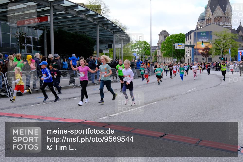 25.04.2026 - Das Zehntel Tim E. http://msf.ph/oto/9569544 25.04.2026 08:58:21 Ziel 1163, 1165, 1402, 1404, 1601, 1630, 1755, 1756, 1839, 1892, 1894, 1966, 1970, 1994, 2007, 2014, 2027, 2030, 2033, 2035, 2111, 2330, 2331, 2345, 2385, 2553, 2856, 2866, 2867, 2986, 3084, 3095, 3158, 3257, 3278, 3326, 3355, 3361, 3467, 3479, 3486, 3503, 3507, 3528, 3538, 3725, 3918, 3928, 3955, 3965 meine-sportfotos.de
