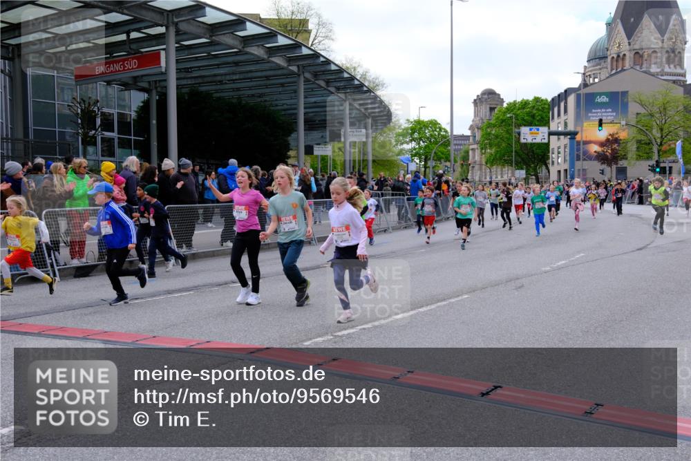 25.04.2026 - Das Zehntel Tim E. http://msf.ph/oto/9569546 25.04.2026 08:58:21 Ziel 1163, 1165, 1402, 1404, 1601, 1630, 1755, 1756, 1839, 1892, 1894, 1966, 1970, 1994, 2007, 2014, 2027, 2030, 2033, 2035, 2111, 2330, 2331, 2345, 2385, 2553, 2856, 2866, 2867, 2986, 3084, 3095, 3158, 3257, 3278, 3326, 3355, 3361, 3467, 3479, 3486, 3503, 3507, 3528, 3538, 3725, 3918, 3928, 3955, 3965 meine-sportfotos.de