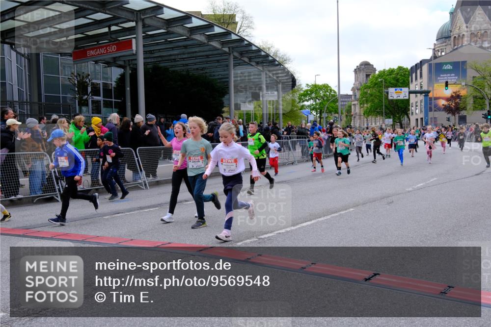 25.04.2026 - Das Zehntel Tim E. http://msf.ph/oto/9569548 25.04.2026 08:58:21 Ziel 1163, 1165, 1402, 1404, 1601, 1630, 1755, 1756, 1839, 1892, 1894, 1966, 1970, 1994, 2007, 2014, 2027, 2030, 2033, 2035, 2111, 2330, 2331, 2345, 2385, 2553, 2856, 2866, 2867, 2986, 3084, 3095, 3158, 3257, 3278, 3326, 3355, 3361, 3467, 3479, 3486, 3503, 3507, 3528, 3538, 3725, 3918, 3928, 3955, 3965 meine-sportfotos.de