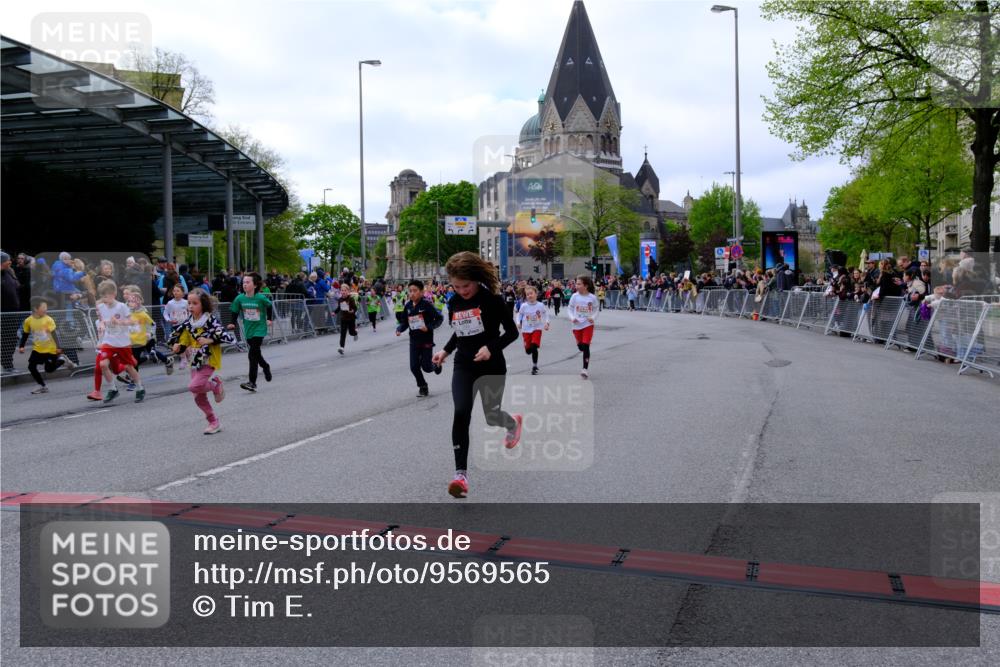 25.04.2026 - Das Zehntel Tim E. http://msf.ph/oto/9569565 25.04.2026 08:58:27 Ziel 1162, 1165, 1600, 1601, 1605, 1619, 1626, 1630, 1970, 2007, 2027, 2033, 2093, 2331, 2337, 2345, 2385, 2441, 2465, 2553, 2582, 2714, 2838, 2854, 2856, 2863, 2866, 2885, 2887, 3084, 3095, 3158, 3278, 3326, 3376, 3467, 3486, 3503, 3518, 3528, 3538, 3565, 3702, 3918, 3928, 3955 meine-sportfotos.de