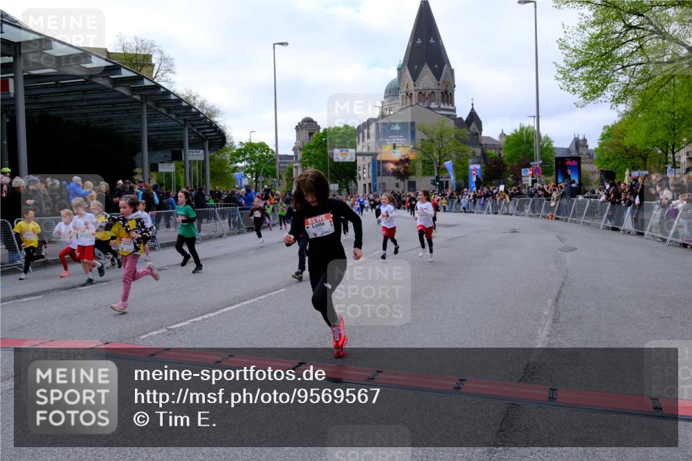25.04.2026 - Das Zehntel Tim E. http://msf.ph/oto/9569567 25.04.2026 08:58:27 Ziel 1162, 1165, 1600, 1601, 1605, 1619, 1626, 1630, 1970, 2007, 2027, 2033, 2093, 2331, 2337, 2345, 2385, 2441, 2465, 2553, 2582, 2714, 2838, 2854, 2856, 2863, 2866, 2885, 2887, 3084, 3095, 3158, 3278, 3326, 3376, 3467, 3486, 3503, 3518, 3528, 3538, 3565, 3702, 3918, 3928, 3955 meine-sportfotos.de