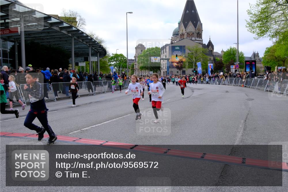 25.04.2026 - Das Zehntel Tim E. http://msf.ph/oto/9569572 25.04.2026 08:58:28 Ziel 1162, 1165, 1600, 1601, 1605, 1619, 1626, 1630, 1970, 2007, 2027, 2033, 2093, 2331, 2337, 2345, 2385, 2441, 2465, 2553, 2582, 2714, 2838, 2854, 2856, 2863, 2866, 2885, 2887, 3084, 3095, 3158, 3326, 3376, 3486, 3518, 3528, 3538, 3565, 3702, 3900, 3955 meine-sportfotos.de