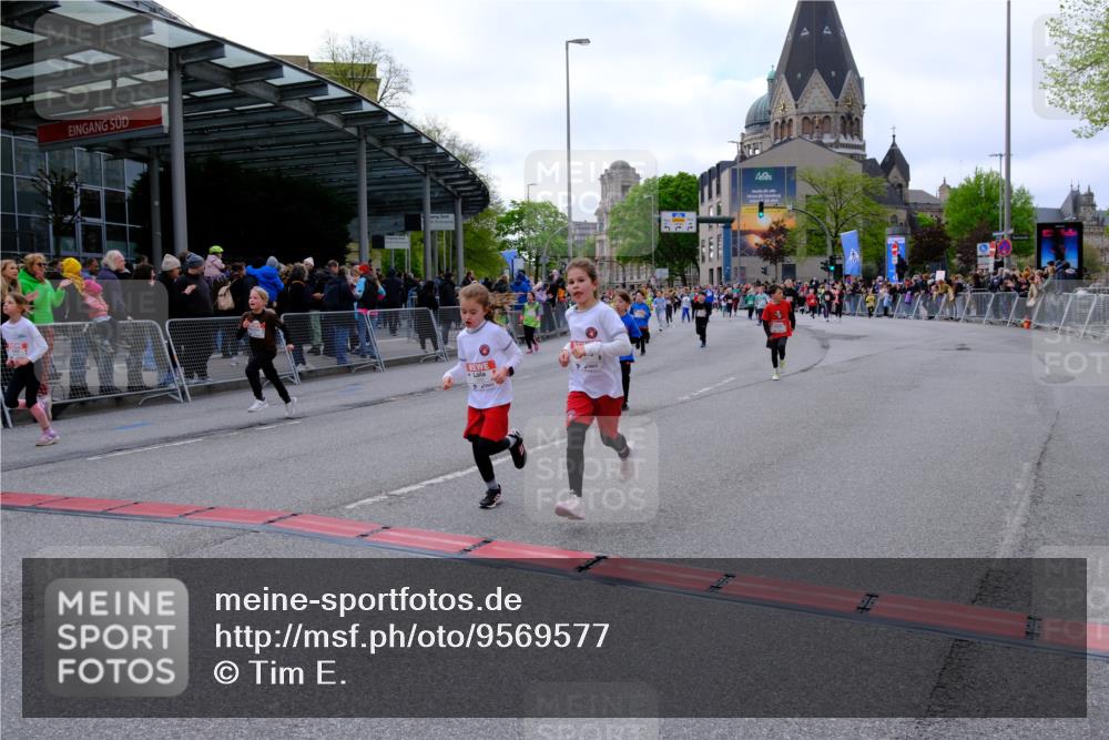 25.04.2026 - Das Zehntel Tim E. http://msf.ph/oto/9569577 25.04.2026 08:58:29 Ziel 1162, 1165, 1600, 1601, 1605, 1619, 1626, 1630, 1670, 2007, 2027, 2033, 2093, 2331, 2337, 2345, 2385, 2441, 2465, 2582, 2714, 2838, 2854, 2856, 2863, 2866, 2885, 2887, 3084, 3095, 3143, 3157, 3158, 3326, 3376, 3518, 3528, 3565, 3702, 3900, 3955 meine-sportfotos.de