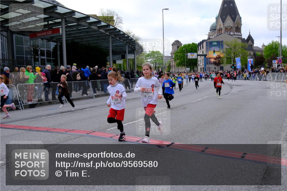 25.04.2026 - Das Zehntel Tim E. http://msf.ph/oto/9569580 25.04.2026 08:58:29 Ziel 1162, 1165, 1600, 1601, 1605, 1619, 1626, 1630, 1670, 2007, 2027, 2033, 2093, 2331, 2337, 2345, 2385, 2441, 2465, 2582, 2714, 2838, 2854, 2856, 2863, 2866, 2885, 2887, 3084, 3095, 3143, 3157, 3158, 3326, 3376, 3518, 3528, 3565, 3702, 3900, 3955 meine-sportfotos.de