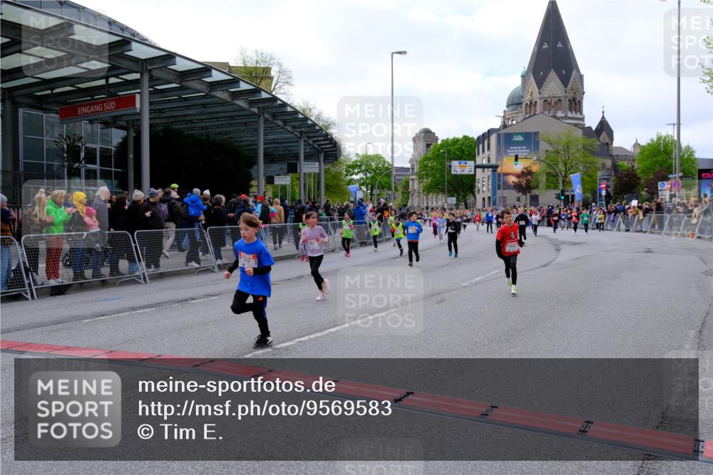 25.04.2026 - Das Zehntel Tim E. http://msf.ph/oto/9569583 25.04.2026 08:58:30 Ziel 1162, 1165, 1600, 1605, 1619, 1626, 1630, 1670, 2007, 2027, 2093, 2331, 2337, 2345, 2385, 2441, 2465, 2582, 2714, 2838, 2854, 2856, 2863, 2866, 2885, 2887, 2927, 3143, 3157, 3158, 3326, 3376, 3518, 3528, 3565, 3702, 3900, 3955 meine-sportfotos.de