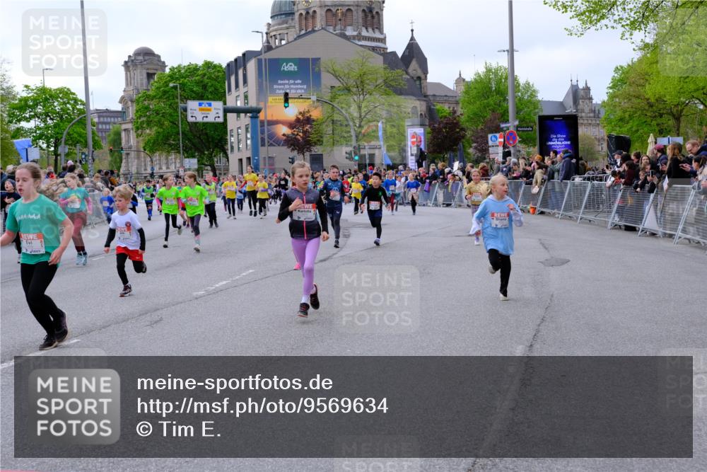 25.04.2026 - Das Zehntel Tim E. http://msf.ph/oto/9569634 25.04.2026 08:58:44 Ziel 1071, 1096, 1158, 1177, 1361, 1409, 1421, 1422, 1475, 1487, 1494, 1507, 1508, 1544, 1660, 1694, 1845, 1849, 1908, 1940, 1995, 2252, 2255, 2333, 2349, 2410, 2419, 2792, 2830, 2915, 3350, 3357, 3378, 3383, 3403, 3412, 3422, 3438, 3443, 3661, 3717, 3748, 3751, 3752, 3800, 3856, 3913, 4066 meine-sportfotos.de