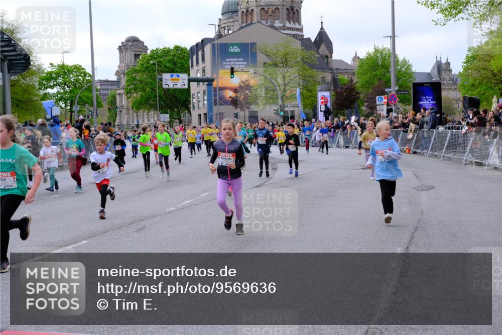 25.04.2026 - Das Zehntel Tim E. http://msf.ph/oto/9569636 25.04.2026 08:58:44 Ziel 1071, 1096, 1158, 1177, 1361, 1409, 1421, 1422, 1475, 1487, 1494, 1507, 1508, 1544, 1660, 1694, 1845, 1849, 1908, 1940, 1995, 2252, 2255, 2333, 2349, 2410, 2419, 2792, 2830, 2915, 3350, 3357, 3378, 3383, 3403, 3412, 3422, 3438, 3443, 3661, 3717, 3748, 3751, 3752, 3800, 3856, 3913, 4066 meine-sportfotos.de