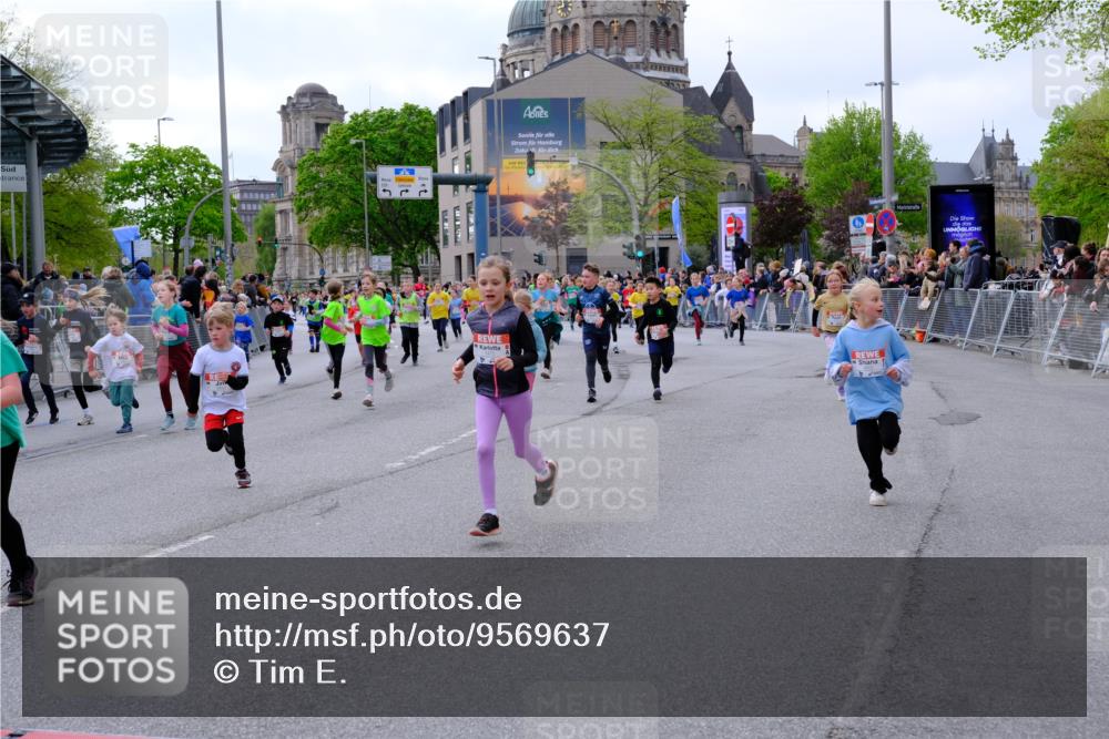 25.04.2026 - Das Zehntel Tim E. http://msf.ph/oto/9569637 25.04.2026 08:58:44 Ziel 1071, 1096, 1158, 1177, 1361, 1409, 1421, 1422, 1475, 1487, 1494, 1507, 1508, 1544, 1660, 1694, 1845, 1849, 1908, 1940, 1995, 2252, 2255, 2333, 2349, 2410, 2419, 2792, 2830, 2915, 3350, 3357, 3378, 3383, 3403, 3412, 3422, 3438, 3443, 3661, 3717, 3748, 3751, 3752, 3800, 3856, 3913, 4066 meine-sportfotos.de