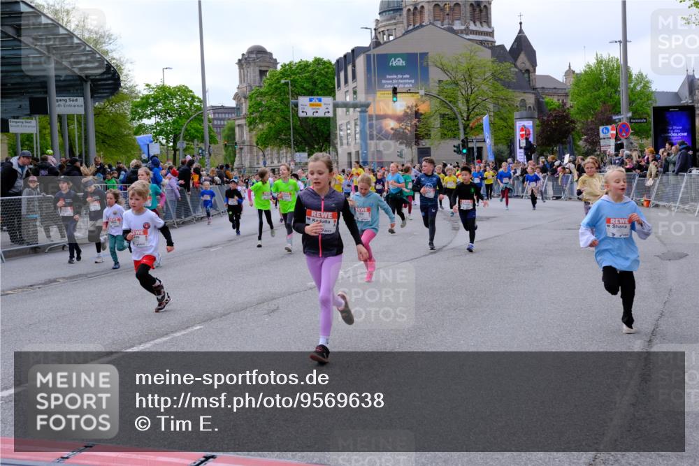 25.04.2026 - Das Zehntel Tim E. http://msf.ph/oto/9569638 25.04.2026 08:58:45 Ziel 1096, 1177, 1361, 1409, 1422, 1467, 1475, 1487, 1494, 1507, 1508, 1544, 1660, 1694, 1845, 1849, 1908, 1940, 1995, 2252, 2255, 2333, 2349, 2410, 2419, 2433, 2744, 2792, 2830, 2915, 2955, 3350, 3357, 3378, 3383, 3403, 3412, 3422, 3438, 3492, 3661, 3679, 3717, 3748, 3751, 3752, 3800, 3856, 3913, 4066 meine-sportfotos.de