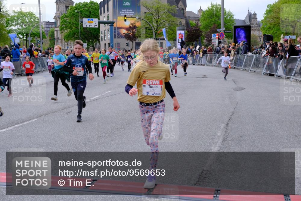 25.04.2026 - Das Zehntel Tim E. http://msf.ph/oto/9569653 25.04.2026 08:58:47 Ziel 1096, 1177, 1361, 1467, 1475, 1487, 1494, 1507, 1508, 1547, 1549, 1660, 1694, 1845, 1849, 1908, 1940, 1995, 2022, 2099, 2252, 2255, 2333, 2349, 2419, 2433, 2539, 2744, 2771, 2775, 2792, 2803, 2830, 2915, 2952, 2955, 2961, 3357, 3403, 3412, 3422, 3438, 3492, 3661, 3679, 3717, 3748, 3751, 3800, 3856, 3913, 4066 meine-sportfotos.de