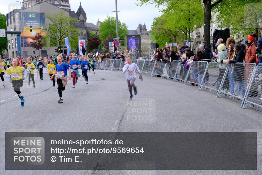 25.04.2026 - Das Zehntel Tim E. http://msf.ph/oto/9569654 25.04.2026 08:58:49 Ziel 1096, 1129, 1177, 1361, 1467, 1475, 1507, 1508, 1547, 1549, 1660, 1694, 1845, 1849, 1908, 1940, 1995, 2006, 2022, 2099, 2333, 2349, 2419, 2433, 2467, 2488, 2498, 2539, 2744, 2771, 2775, 2792, 2803, 2830, 2915, 2952, 2955, 2961, 3404, 3418, 3427, 3438, 3492, 3661, 3679, 3717, 3800, 3856, 3897, 3913, 4066 meine-sportfotos.de