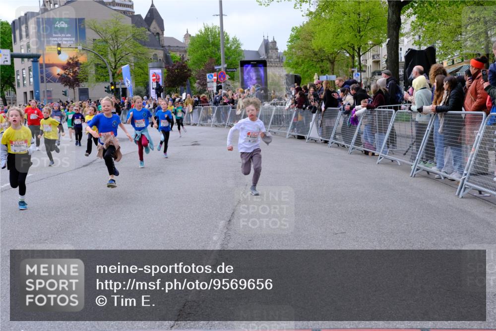 25.04.2026 - Das Zehntel Tim E. http://msf.ph/oto/9569656 25.04.2026 08:58:49 Ziel 1096, 1129, 1177, 1361, 1467, 1475, 1507, 1508, 1547, 1549, 1660, 1694, 1845, 1849, 1908, 1940, 1995, 2006, 2022, 2099, 2333, 2349, 2419, 2433, 2467, 2488, 2498, 2539, 2744, 2771, 2775, 2792, 2803, 2830, 2915, 2952, 2955, 2961, 3404, 3418, 3427, 3438, 3492, 3661, 3679, 3717, 3800, 3856, 3897, 3913, 4066 meine-sportfotos.de