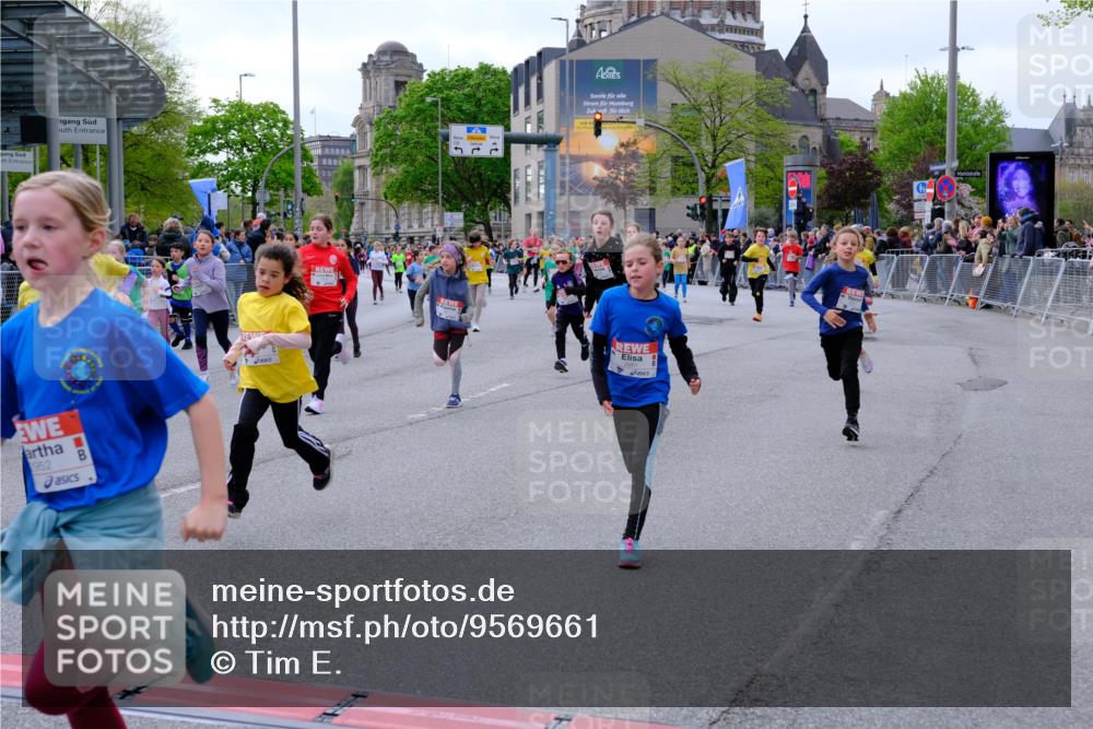 25.04.2026 - Das Zehntel Tim E. http://msf.ph/oto/9569661 25.04.2026 08:58:51 Ziel 1129, 1178, 1361, 1423, 1467, 1475, 1507, 1508, 1547, 1549, 1660, 1694, 1845, 1849, 1908, 1995, 2006, 2022, 2041, 2099, 2333, 2419, 2433, 2467, 2488, 2498, 2539, 2732, 2744, 2750, 2771, 2775, 2792, 2803, 2830, 2915, 2952, 2955, 2961, 3108, 3113, 3404, 3418, 3427, 3438, 3492, 3661, 3679, 3717, 3800, 3856, 3883, 3897 meine-sportfotos.de