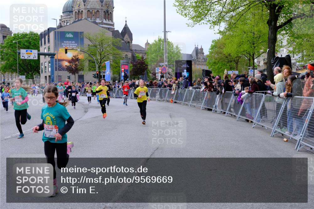 25.04.2026 - Das Zehntel Tim E. http://msf.ph/oto/9569669 25.04.2026 08:58:53 Ziel 1129, 1178, 1361, 1423, 1467, 1507, 1508, 1547, 1549, 1660, 1694, 1829, 1845, 1849, 1908, 1995, 2006, 2022, 2041, 2099, 2433, 2437, 2467, 2488, 2498, 2539, 2732, 2744, 2750, 2771, 2775, 2792, 2803, 2830, 2915, 2952, 2955, 2961, 3108, 3113, 3174, 3208, 3404, 3418, 3427, 3492, 3661, 3679, 3717, 3800, 3856, 3883, 3897 meine-sportfotos.de