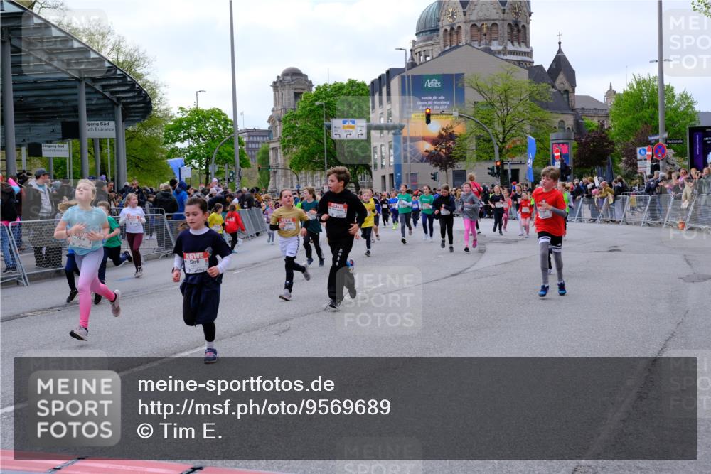 25.04.2026 - Das Zehntel Tim E. http://msf.ph/oto/9569689 25.04.2026 08:58:58 Ziel 1129, 1142, 1178, 1251, 1377, 1423, 1547, 1549, 1597, 1829, 2006, 2022, 2041, 2048, 2099, 2347, 2437, 2445, 2467, 2488, 2498, 2507, 2539, 2652, 2683, 2721, 2732, 2750, 2771, 2775, 2803, 2952, 2961, 3108, 3113, 3174, 3208, 3404, 3418, 3427, 3511, 3541, 3622, 3626, 3713, 3720, 3883, 3897, 3912, 3937 meine-sportfotos.de