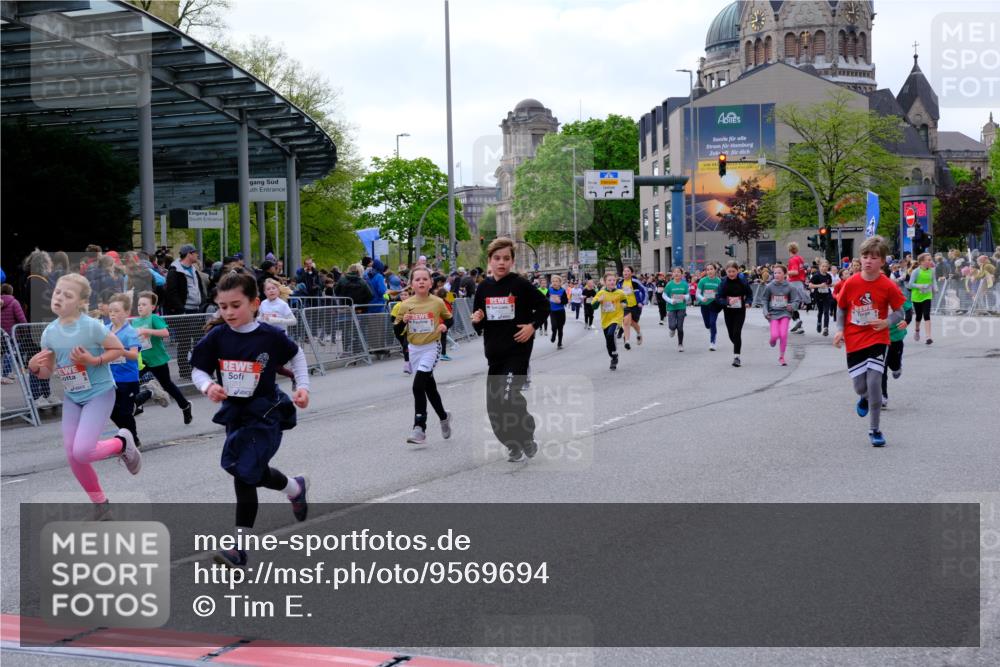 25.04.2026 - Das Zehntel Tim E. http://msf.ph/oto/9569694 25.04.2026 08:58:59 Ziel 1129, 1142, 1178, 1251, 1377, 1423, 1547, 1549, 1597, 1829, 2006, 2022, 2041, 2048, 2099, 2347, 2437, 2445, 2467, 2488, 2498, 2507, 2509, 2511, 2652, 2683, 2721, 2732, 2750, 2771, 2775, 2803, 2961, 3108, 3113, 3174, 3208, 3404, 3418, 3427, 3511, 3541, 3622, 3626, 3693, 3713, 3720, 3883, 3897, 3912, 3937 meine-sportfotos.de