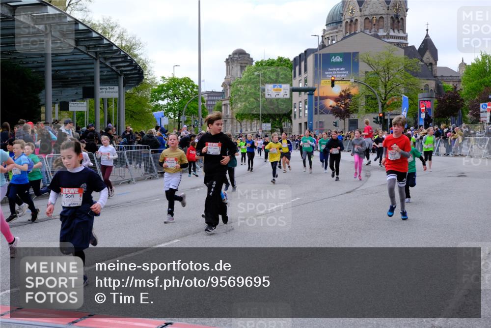 25.04.2026 - Das Zehntel Tim E. http://msf.ph/oto/9569695 25.04.2026 08:58:59 Ziel 1129, 1142, 1178, 1251, 1377, 1423, 1547, 1549, 1597, 1829, 2006, 2022, 2041, 2048, 2099, 2347, 2437, 2445, 2467, 2488, 2498, 2507, 2509, 2511, 2652, 2683, 2721, 2732, 2750, 2771, 2775, 2803, 2961, 3108, 3113, 3174, 3208, 3404, 3418, 3427, 3511, 3541, 3622, 3626, 3693, 3713, 3720, 3883, 3897, 3912, 3937 meine-sportfotos.de