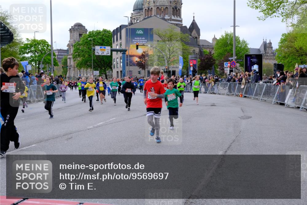 25.04.2026 - Das Zehntel Tim E. http://msf.ph/oto/9569697 25.04.2026 08:58:59 Ziel 1129, 1142, 1178, 1251, 1377, 1423, 1547, 1549, 1597, 1829, 2006, 2022, 2041, 2048, 2099, 2347, 2437, 2445, 2467, 2488, 2498, 2507, 2509, 2511, 2652, 2683, 2721, 2732, 2750, 2771, 2775, 2803, 2961, 3108, 3113, 3174, 3208, 3404, 3418, 3427, 3511, 3541, 3622, 3626, 3693, 3713, 3720, 3883, 3897, 3912, 3937 meine-sportfotos.de