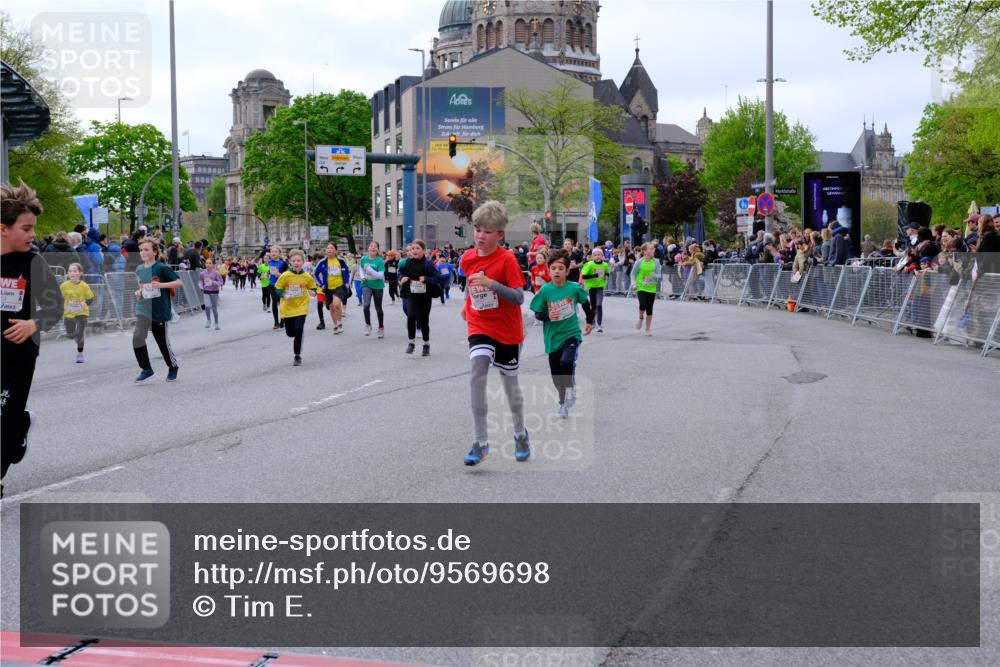 25.04.2026 - Das Zehntel Tim E. http://msf.ph/oto/9569698 25.04.2026 08:58:59 Ziel 1129, 1142, 1178, 1251, 1377, 1423, 1547, 1549, 1597, 1829, 2006, 2022, 2041, 2048, 2099, 2347, 2437, 2445, 2467, 2488, 2498, 2507, 2509, 2511, 2652, 2683, 2721, 2732, 2750, 2771, 2775, 2803, 2961, 3108, 3113, 3174, 3208, 3404, 3418, 3427, 3511, 3541, 3622, 3626, 3693, 3713, 3720, 3883, 3897, 3912, 3937 meine-sportfotos.de