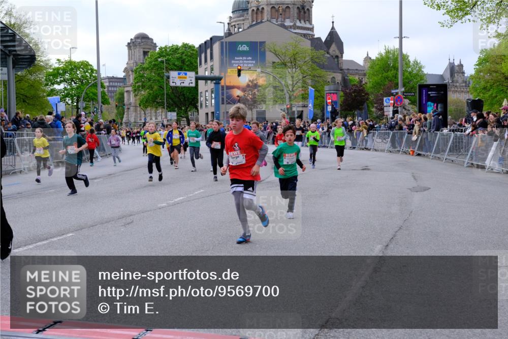25.04.2026 - Das Zehntel Tim E. http://msf.ph/oto/9569700 25.04.2026 08:59:00 Ziel 1129, 1142, 1178, 1251, 1377, 1423, 1505, 1510, 1586, 1597, 1829, 1948, 1955, 2006, 2041, 2048, 2347, 2437, 2445, 2467, 2488, 2498, 2507, 2509, 2511, 2652, 2683, 2721, 2732, 2750, 2823, 3108, 3113, 3174, 3208, 3404, 3418, 3427, 3511, 3541, 3622, 3626, 3693, 3713, 3720, 3883, 3897, 3912, 3937 meine-sportfotos.de