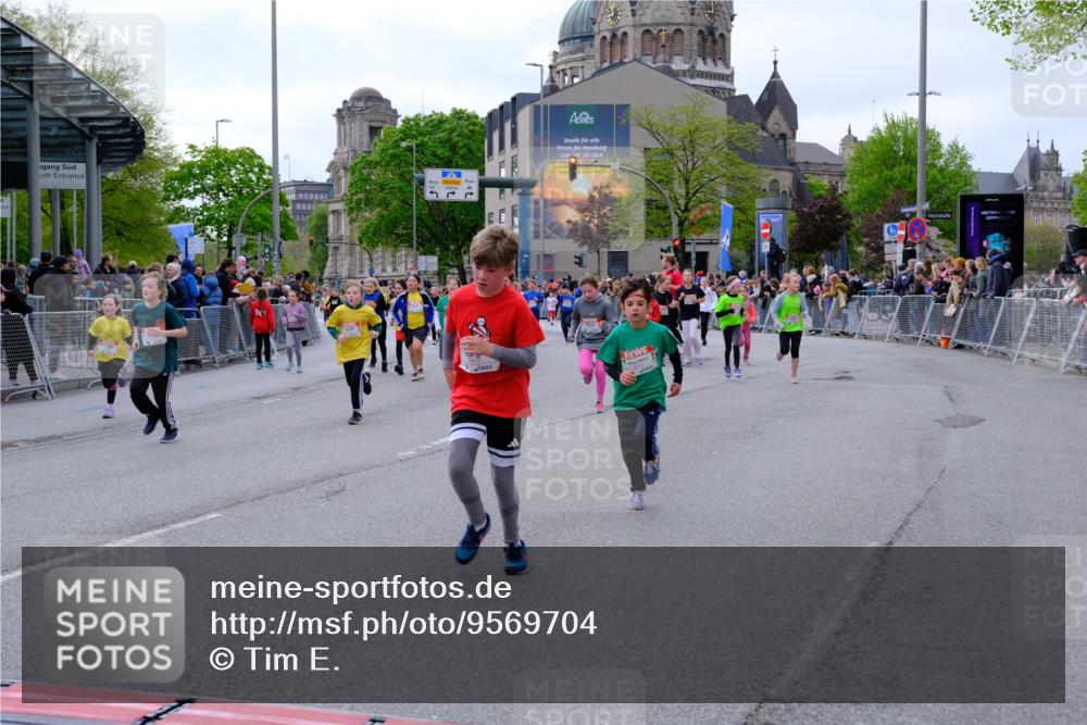 25.04.2026 - Das Zehntel Tim E. http://msf.ph/oto/9569704 25.04.2026 08:59:00 Ziel 1129, 1142, 1178, 1251, 1377, 1423, 1505, 1510, 1586, 1597, 1829, 1948, 1955, 2006, 2041, 2048, 2347, 2437, 2445, 2467, 2488, 2498, 2507, 2509, 2511, 2652, 2683, 2721, 2732, 2750, 2823, 3108, 3113, 3174, 3208, 3404, 3418, 3427, 3511, 3541, 3622, 3626, 3693, 3713, 3720, 3883, 3897, 3912, 3937 meine-sportfotos.de