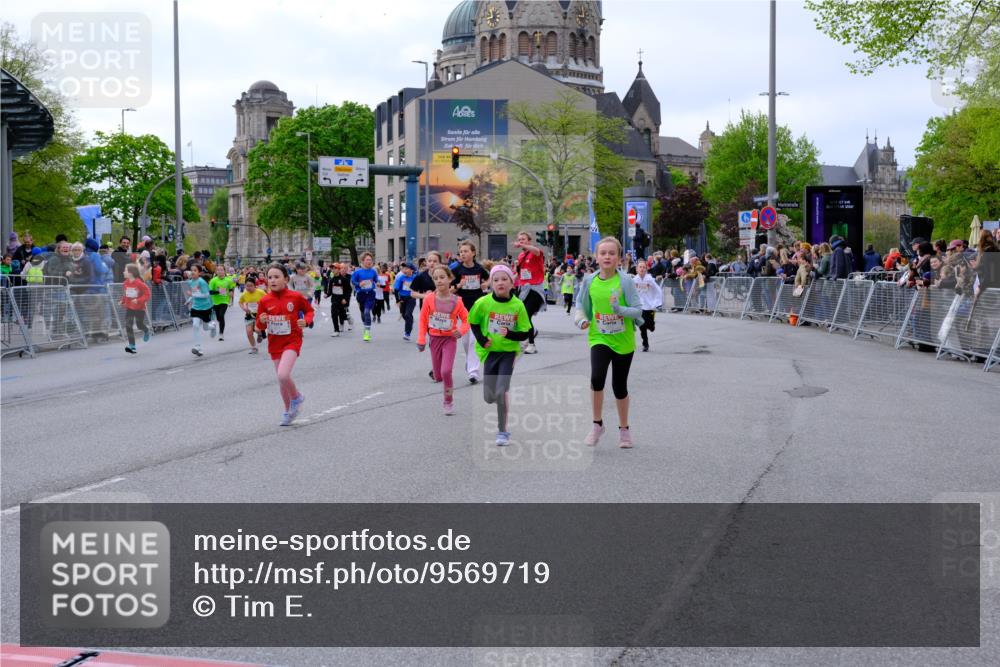 25.04.2026 - Das Zehntel Tim E. http://msf.ph/oto/9569719 25.04.2026 08:59:03 Ziel 1142, 1178, 1251, 1377, 1423, 1505, 1510, 1586, 1597, 1829, 1948, 1955, 1992, 2012, 2041, 2048, 2132, 2136, 2347, 2437, 2445, 2507, 2509, 2511, 2617, 2652, 2683, 2717, 2721, 2750, 2823, 3092, 3098, 3108, 3113, 3174, 3208, 3511, 3541, 3622, 3626, 3693, 3696, 3713, 3720, 3912, 3937 meine-sportfotos.de