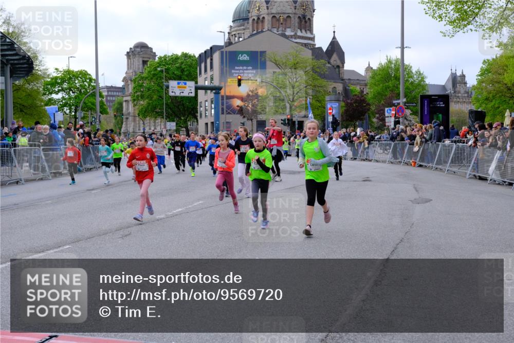 25.04.2026 - Das Zehntel Tim E. http://msf.ph/oto/9569720 25.04.2026 08:59:03 Ziel 1142, 1178, 1251, 1377, 1423, 1505, 1510, 1586, 1597, 1829, 1948, 1955, 1992, 2012, 2041, 2048, 2132, 2136, 2347, 2437, 2445, 2507, 2509, 2511, 2617, 2652, 2683, 2717, 2721, 2750, 2823, 3092, 3098, 3108, 3113, 3174, 3208, 3511, 3541, 3622, 3626, 3693, 3696, 3713, 3720, 3912, 3937 meine-sportfotos.de