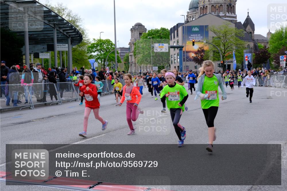 25.04.2026 - Das Zehntel Tim E. http://msf.ph/oto/9569729 25.04.2026 08:59:04 Ziel 1142, 1251, 1377, 1505, 1510, 1513, 1586, 1597, 1829, 1948, 1955, 1992, 2012, 2048, 2132, 2136, 2347, 2437, 2445, 2507, 2509, 2511, 2617, 2652, 2683, 2717, 2721, 2823, 3092, 3098, 3174, 3208, 3511, 3541, 3622, 3626, 3693, 3696, 3713, 3720, 3912, 3937 meine-sportfotos.de
