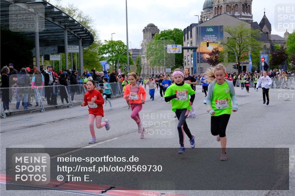 25.04.2026 - Das Zehntel Tim E. http://msf.ph/oto/9569730 25.04.2026 08:59:04 Ziel 1142, 1251, 1377, 1505, 1510, 1513, 1586, 1597, 1829, 1948, 1955, 1992, 2012, 2048, 2132, 2136, 2347, 2437, 2445, 2507, 2509, 2511, 2617, 2652, 2683, 2717, 2721, 2823, 3092, 3098, 3174, 3208, 3511, 3541, 3622, 3626, 3693, 3696, 3713, 3720, 3912, 3937 meine-sportfotos.de