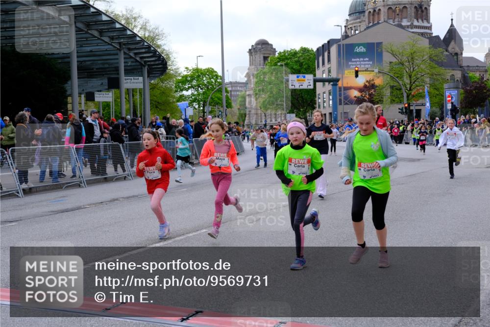 25.04.2026 - Das Zehntel Tim E. http://msf.ph/oto/9569731 25.04.2026 08:59:05 Ziel 1142, 1251, 1377, 1505, 1510, 1513, 1586, 1597, 1829, 1948, 1955, 1992, 2012, 2048, 2132, 2136, 2151, 2347, 2445, 2507, 2509, 2511, 2617, 2652, 2683, 2717, 2721, 2823, 3092, 3098, 3174, 3208, 3511, 3541, 3622, 3626, 3693, 3696, 3713, 3720, 3839, 3841, 3912, 3937 meine-sportfotos.de