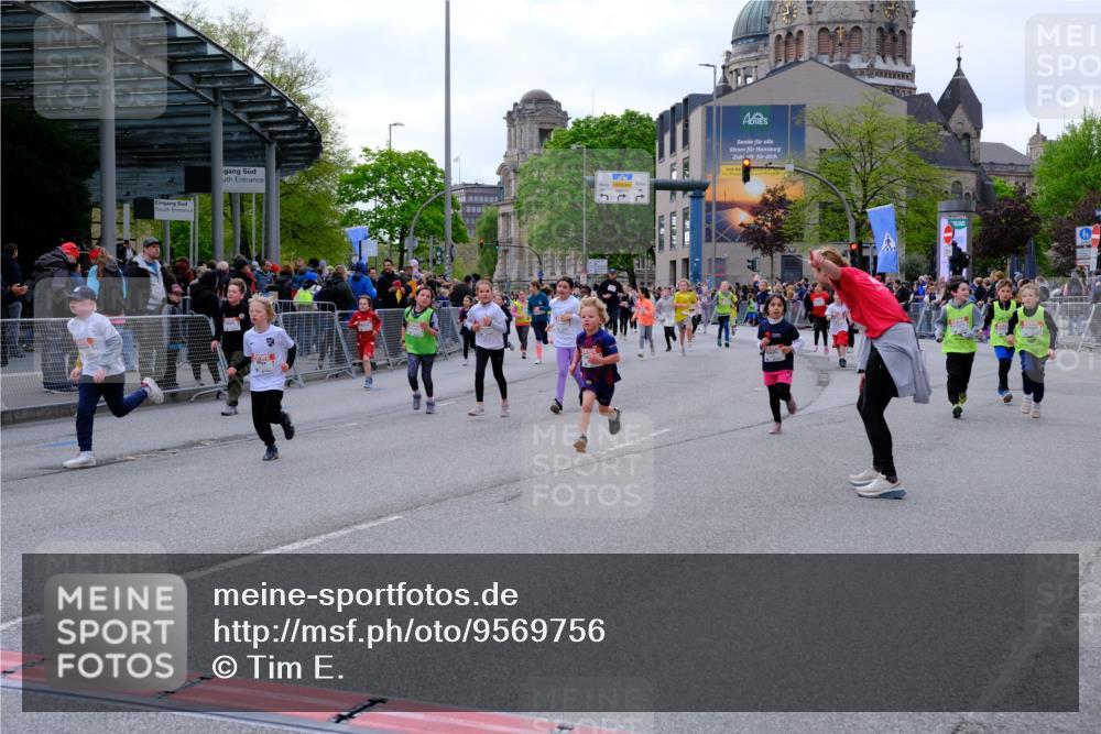 25.04.2026 - Das Zehntel Tim E. http://msf.ph/oto/9569756 25.04.2026 08:59:10 Ziel 1066, 1074, 1091, 1093, 1401, 1457, 1505, 1510, 1513, 1586, 1596, 1778, 1802, 1948, 1955, 1992, 2012, 2048, 2132, 2136, 2151, 2509, 2511, 2617, 2717, 2721, 2823, 3092, 3098, 3115, 3508, 3523, 3541, 3571, 3622, 3626, 3693, 3696, 3839, 3841 meine-sportfotos.de