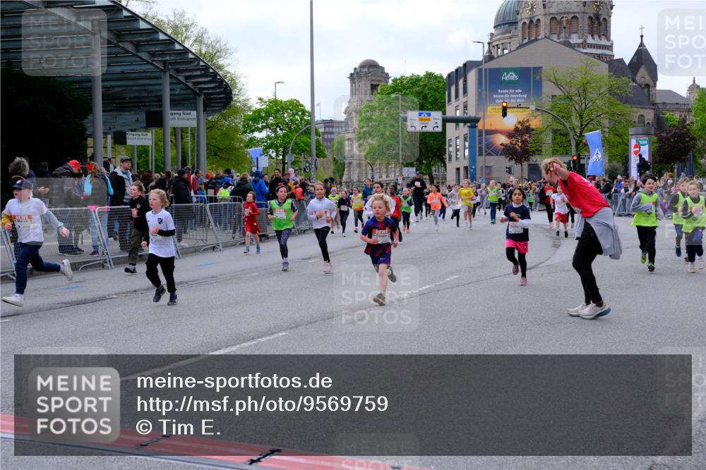 25.04.2026 - Das Zehntel Tim E. http://msf.ph/oto/9569759 25.04.2026 08:59:10 Ziel 1066, 1074, 1091, 1093, 1401, 1457, 1505, 1510, 1513, 1586, 1596, 1778, 1802, 1948, 1955, 1992, 2012, 2048, 2132, 2136, 2151, 2509, 2511, 2617, 2717, 2721, 2823, 3092, 3098, 3115, 3508, 3523, 3541, 3571, 3622, 3626, 3693, 3696, 3839, 3841 meine-sportfotos.de