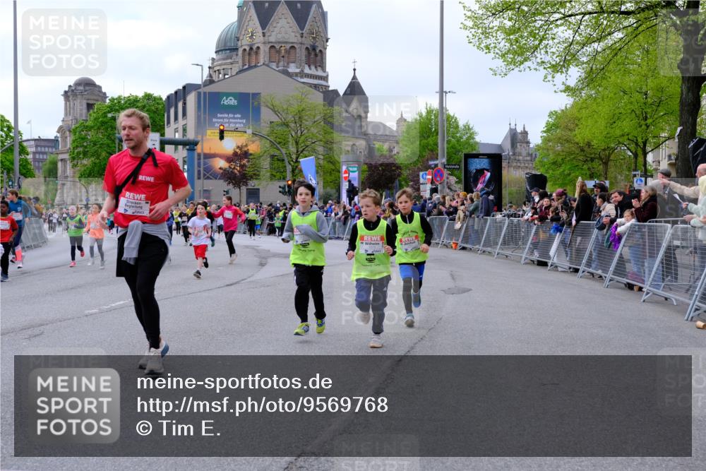 25.04.2026 - Das Zehntel Tim E. http://msf.ph/oto/9569768 25.04.2026 08:59:13 Ziel 1066, 1074, 1091, 1093, 1100, 1278, 1283, 1291, 1401, 1457, 1513, 1596, 1778, 1802, 1992, 2012, 2059, 2132, 2136, 2151, 2617, 2622, 2635, 2717, 2844, 3092, 3098, 3115, 3508, 3523, 3571, 3696, 3839, 3841, 3927, 3948, 3989 meine-sportfotos.de