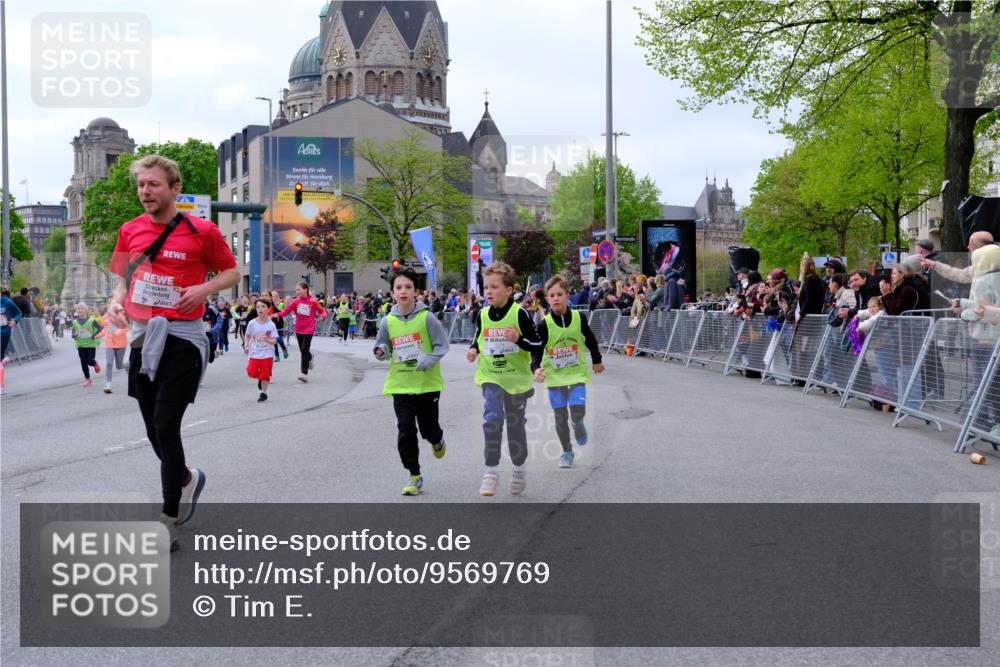 25.04.2026 - Das Zehntel Tim E. http://msf.ph/oto/9569769 25.04.2026 08:59:13 Ziel 1066, 1074, 1091, 1093, 1100, 1278, 1283, 1291, 1401, 1457, 1513, 1596, 1778, 1802, 1992, 2012, 2059, 2132, 2136, 2151, 2617, 2622, 2635, 2717, 2844, 3092, 3098, 3115, 3508, 3523, 3571, 3696, 3839, 3841, 3927, 3948, 3989 meine-sportfotos.de