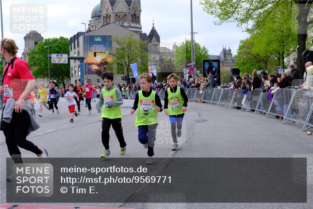 25.04.2026 - Das Zehntel Tim E. http://msf.ph/oto/9569771 25.04.2026 08:59:13 Ziel 1066, 1074, 1091, 1093, 1100, 1278, 1283, 1291, 1401, 1457, 1513, 1596, 1778, 1802, 1992, 2012, 2059, 2132, 2136, 2151, 2617, 2622, 2635, 2717, 2844, 3092, 3098, 3115, 3508, 3523, 3571, 3696, 3839, 3841, 3927, 3948, 3989 meine-sportfotos.de
