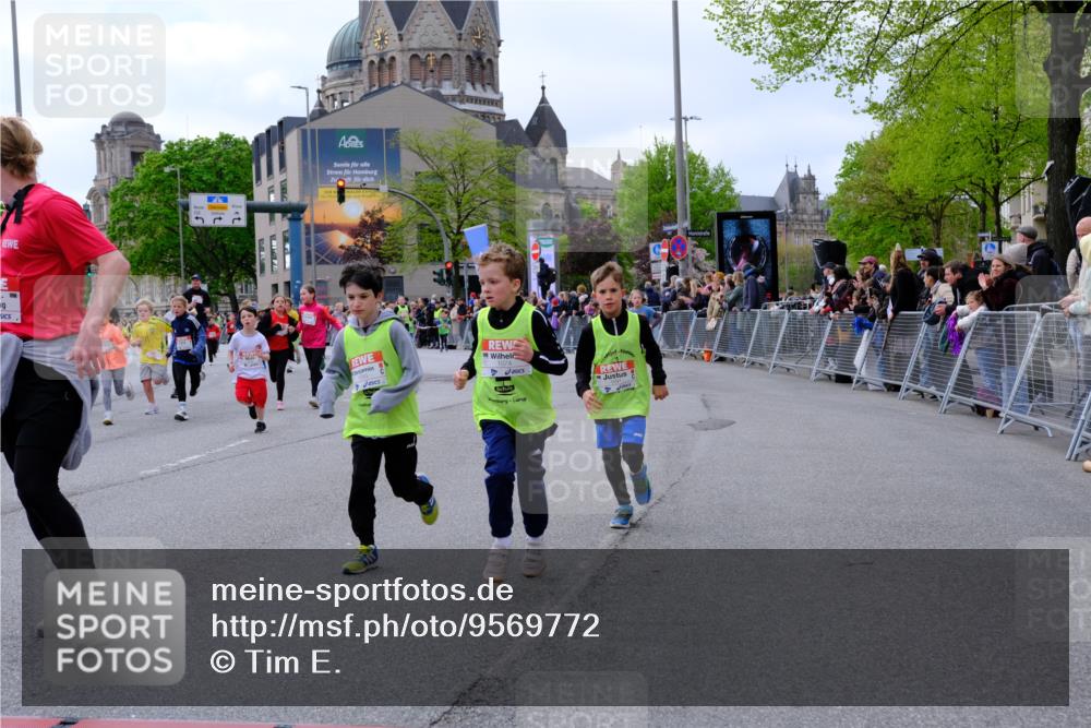 25.04.2026 - Das Zehntel Tim E. http://msf.ph/oto/9569772 25.04.2026 08:59:13 Ziel 1066, 1074, 1091, 1093, 1100, 1278, 1283, 1291, 1401, 1457, 1513, 1596, 1778, 1802, 1992, 2012, 2059, 2132, 2136, 2151, 2617, 2622, 2635, 2717, 2844, 3092, 3098, 3115, 3508, 3523, 3571, 3696, 3839, 3841, 3927, 3948, 3989 meine-sportfotos.de