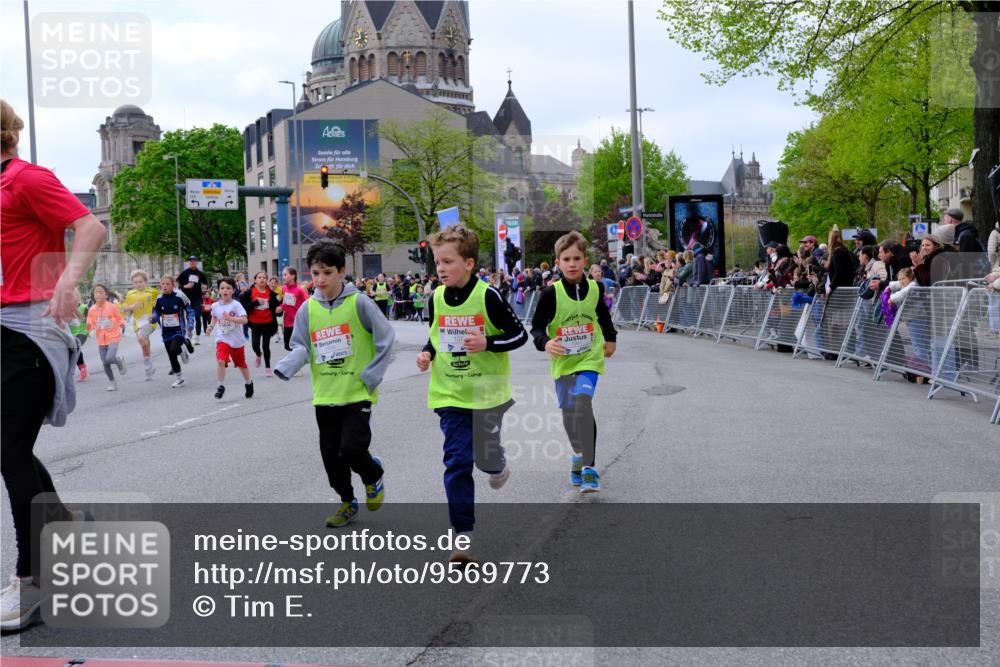 25.04.2026 - Das Zehntel Tim E. http://msf.ph/oto/9569773 25.04.2026 08:59:13 Ziel 1066, 1074, 1091, 1093, 1100, 1278, 1283, 1291, 1401, 1457, 1513, 1596, 1778, 1802, 1992, 2012, 2059, 2132, 2136, 2151, 2617, 2622, 2635, 2717, 2844, 3092, 3098, 3115, 3508, 3523, 3571, 3696, 3839, 3841, 3927, 3948, 3989 meine-sportfotos.de