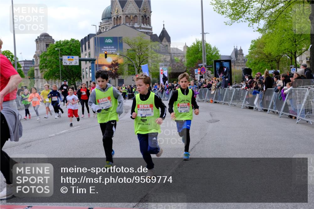 25.04.2026 - Das Zehntel Tim E. http://msf.ph/oto/9569774 25.04.2026 08:59:13 Ziel 1066, 1074, 1091, 1093, 1100, 1278, 1283, 1291, 1401, 1457, 1513, 1596, 1778, 1802, 1992, 2012, 2059, 2132, 2136, 2151, 2617, 2622, 2635, 2717, 2844, 3092, 3098, 3115, 3508, 3523, 3571, 3696, 3839, 3841, 3927, 3948, 3989 meine-sportfotos.de