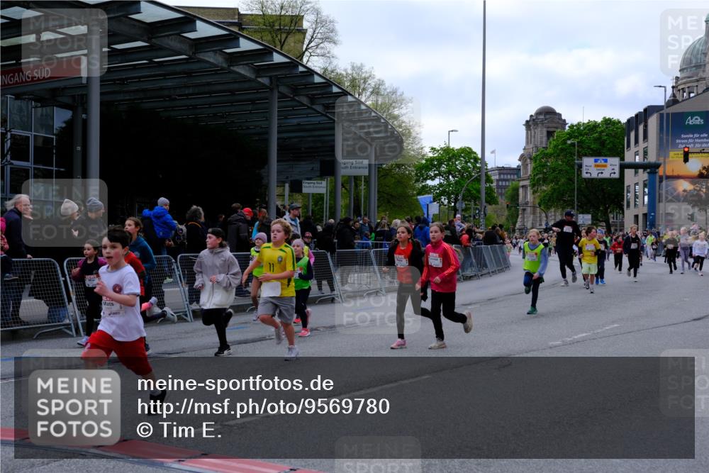 25.04.2026 - Das Zehntel Tim E. http://msf.ph/oto/9569780 25.04.2026 08:59:16 Ziel 1066, 1074, 1091, 1093, 1100, 1278, 1283, 1291, 1382, 1401, 1457, 1513, 1596, 1612, 1778, 1802, 2059, 2151, 2622, 2635, 2844, 3115, 3191, 3207, 3245, 3508, 3523, 3571, 3839, 3841, 3927, 3948, 3989 meine-sportfotos.de