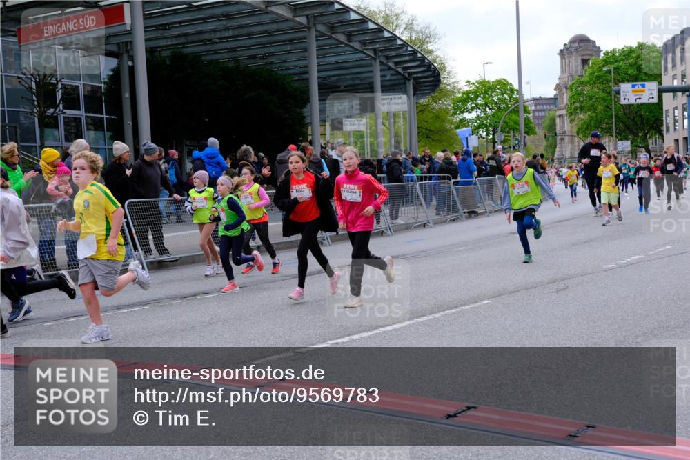 25.04.2026 - Das Zehntel Tim E. http://msf.ph/oto/9569783 25.04.2026 08:59:17 Ziel 1066, 1074, 1091, 1093, 1100, 1278, 1283, 1291, 1382, 1401, 1457, 1596, 1612, 1778, 1802, 2059, 2151, 2622, 2635, 2844, 3115, 3191, 3207, 3245, 3508, 3523, 3571, 3839, 3841, 3927, 3948, 3989 meine-sportfotos.de